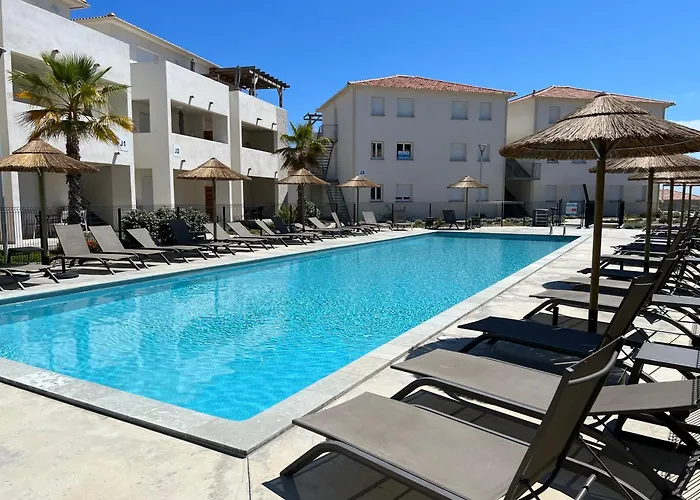 En Bord De Sur Costa Serena N54 *