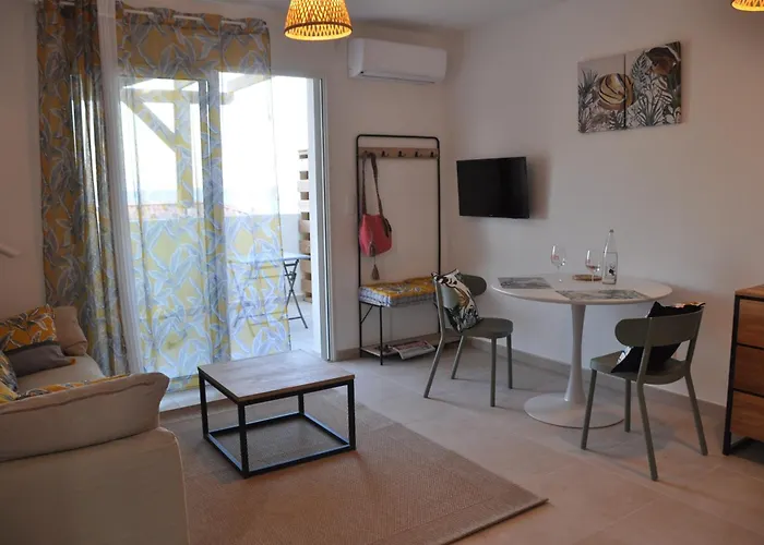 En Bord De Sur Costa Serena N54 Linguizzetta